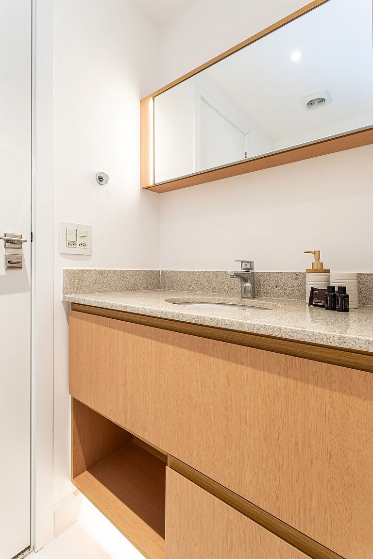 White 2880 Pinheiros| Lindo Apê 28°| 2 dorms 80m