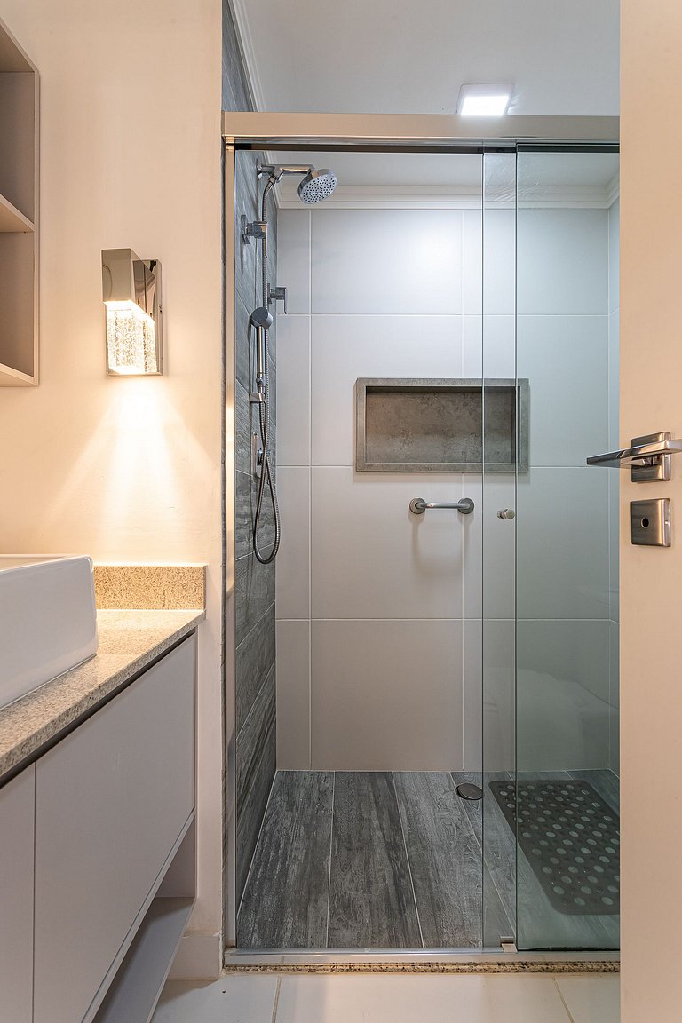 Apê Moderno | 2 dorms c/ varanda | 26° andar