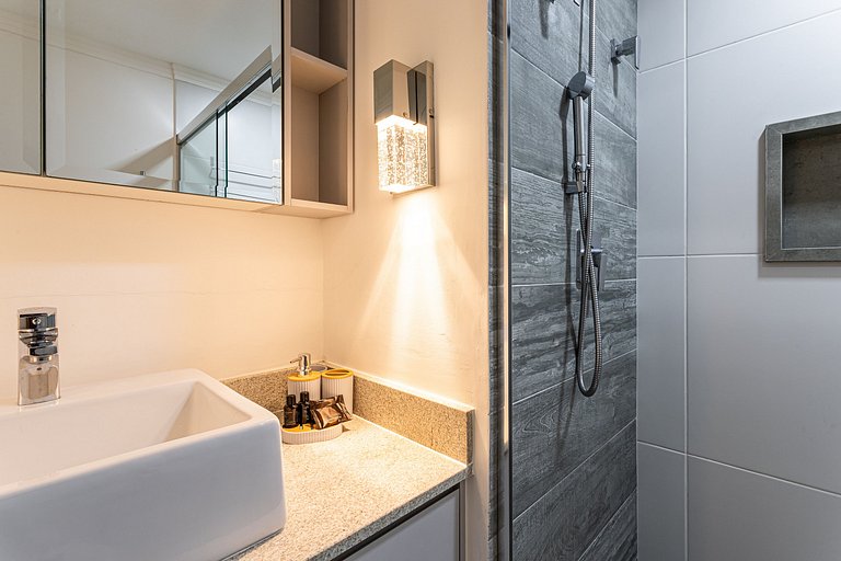 Apê Moderno | 2 dorms c/ varanda | 26° andar