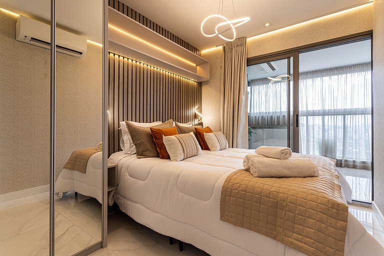 Apê Moderno | 2 dorms c/ varanda | 26° andar