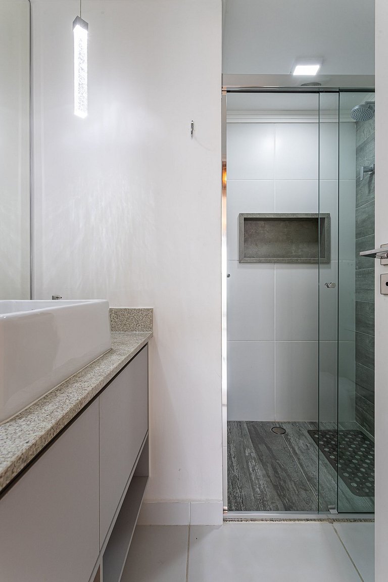 Apê Moderno | 2 dorms c/ varanda | 26° andar